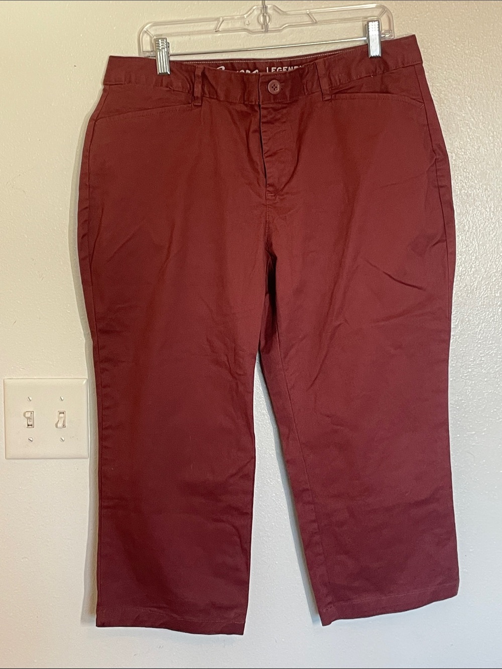 Eddie Bauer Women's Burgundy Cropped Chinos